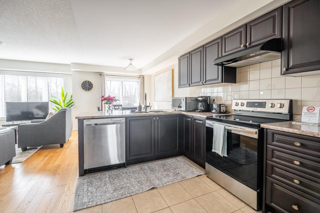 טורולד New 3Br Townhouse, Minutes To Niagara Falls And Brock University By Globalstay מראה חיצוני תמונה