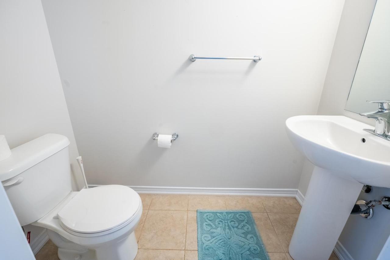 טורולד New 3Br Townhouse, Minutes To Niagara Falls And Brock University By Globalstay מראה חיצוני תמונה